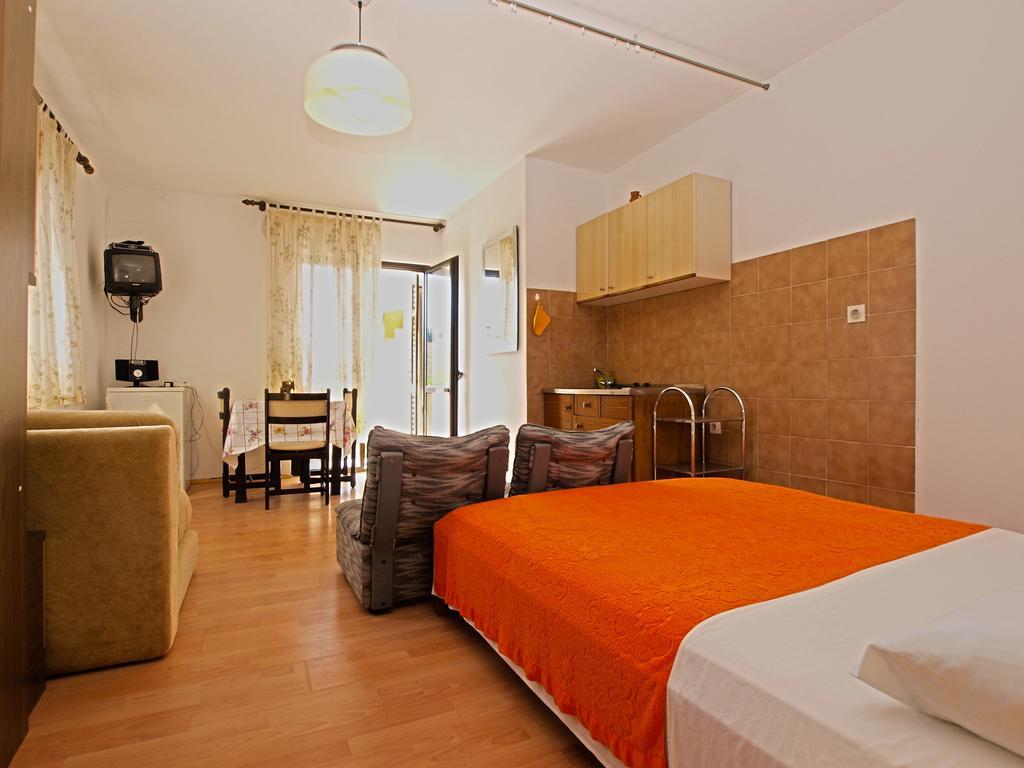 Apartments Antica Pula Buitenkant foto